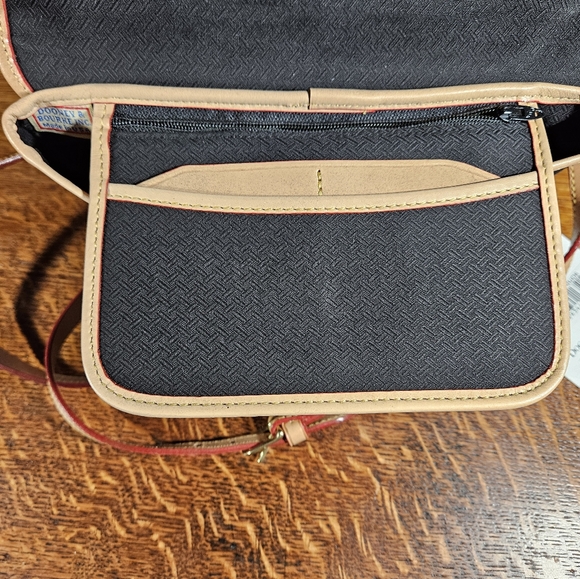 Dooney & Bourke Cabriolet Canvas Crossbody Clutch Vintage NWT - Picture 5 of 11